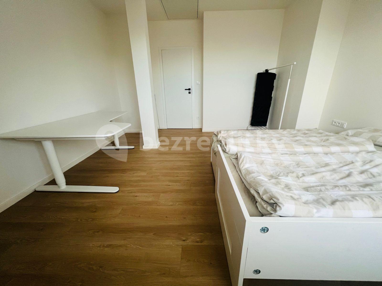 4 bedroom flat to rent, 114 m², Budějovická, Prague, Prague