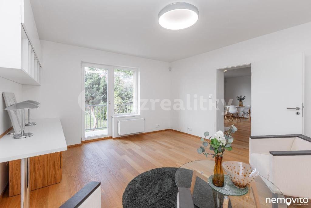 4 bedroom flat to rent, 140 m², U Hrušky, Prague, Prague