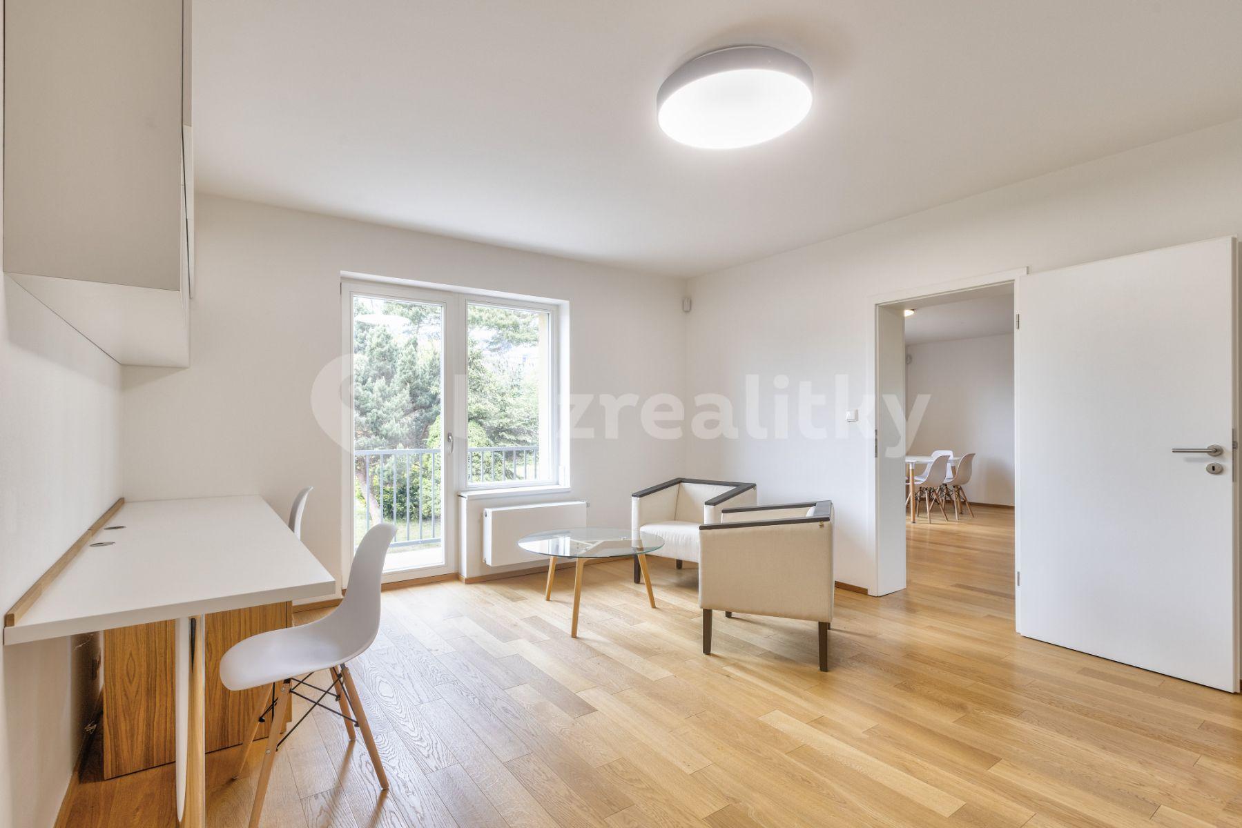 4 bedroom flat to rent, 140 m², U Hrušky, Prague, Prague