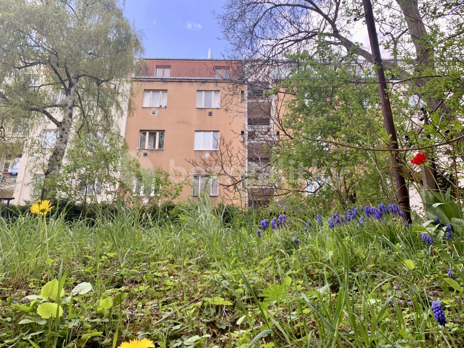 2 bedroom flat to rent, 38 m², Počátecká, Prague, Prague