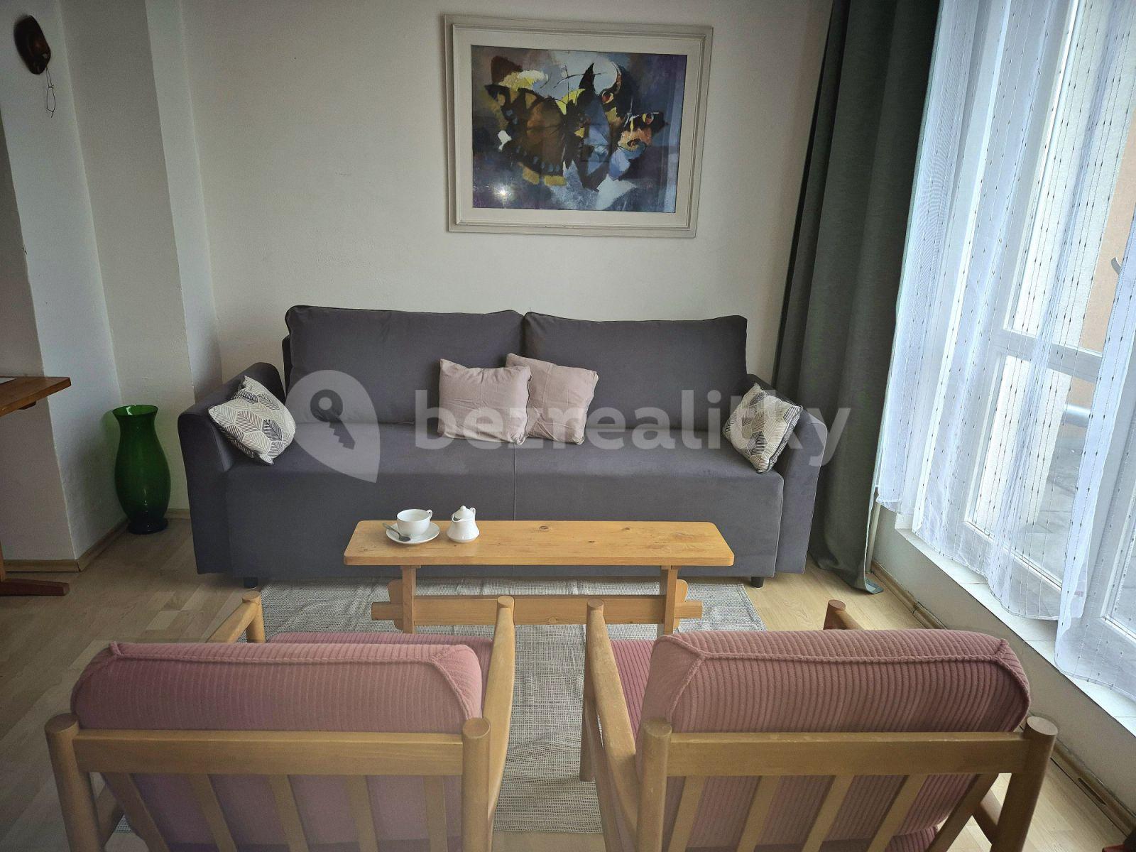 2 bedroom flat to rent, 38 m², Počátecká, Prague, Prague