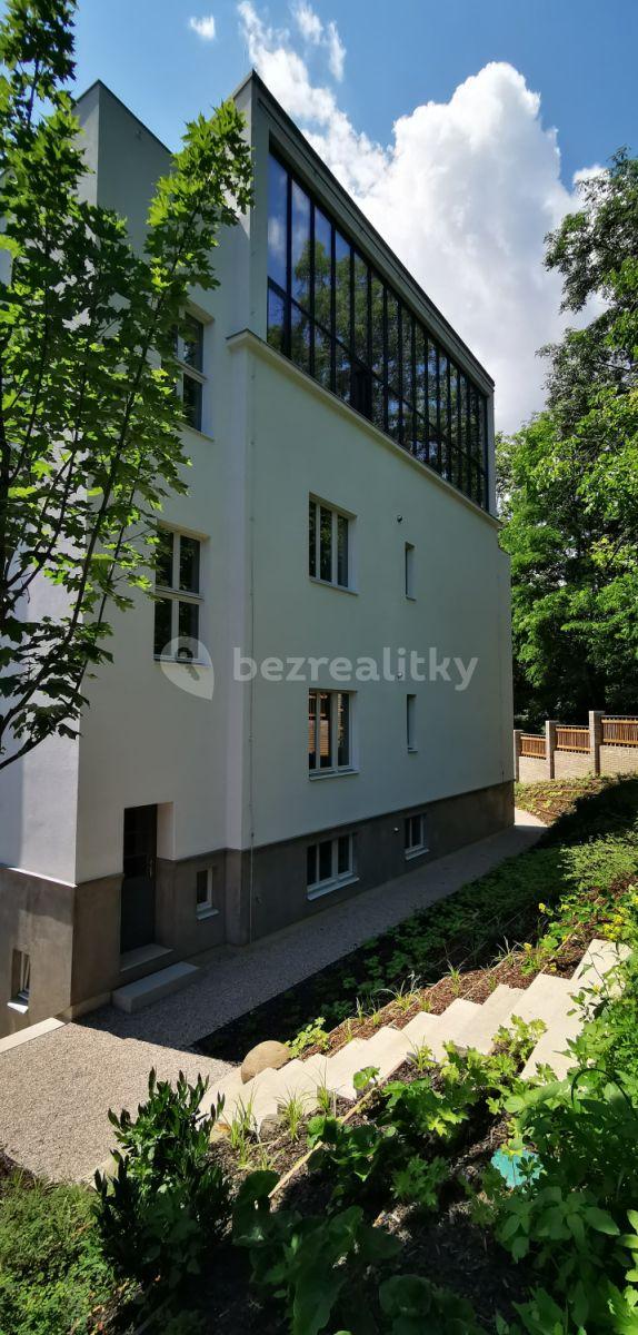 3 bedroom flat to rent, 86 m², Zahradníčkova, Prague, Prague