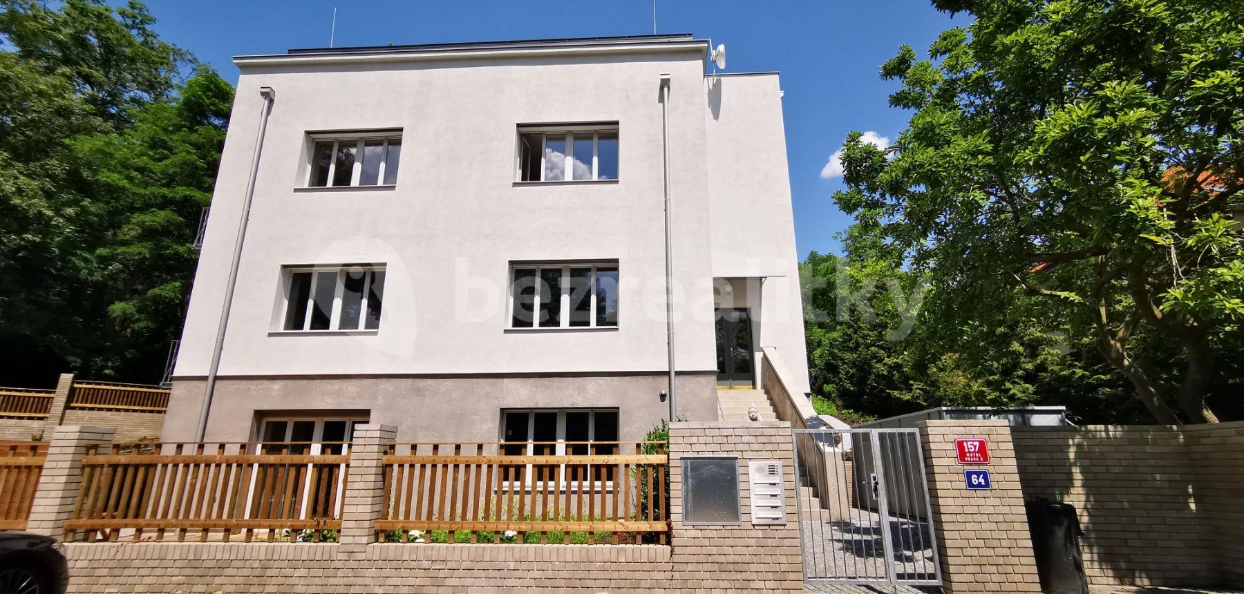 3 bedroom flat to rent, 86 m², Zahradníčkova, Prague, Prague