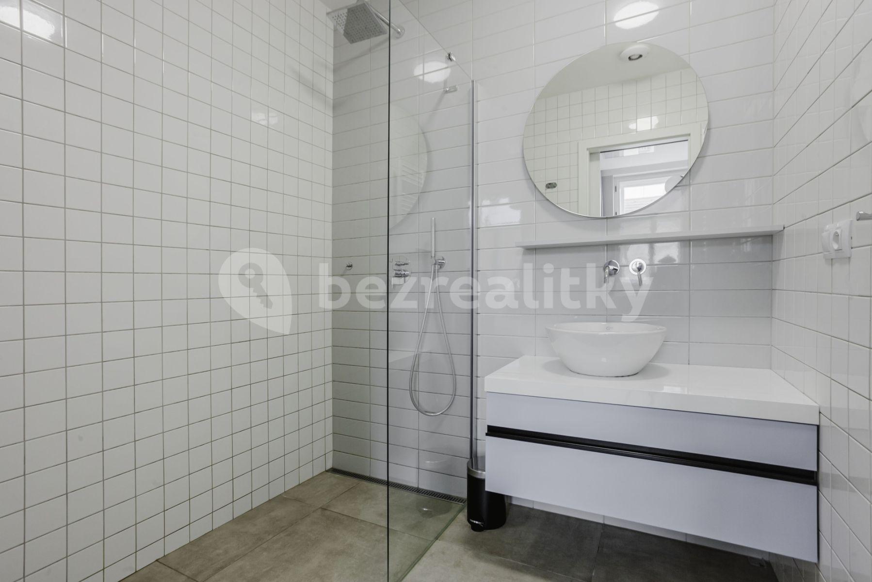 2 bedroom flat to rent, 49 m², Chodská, Prague, Prague