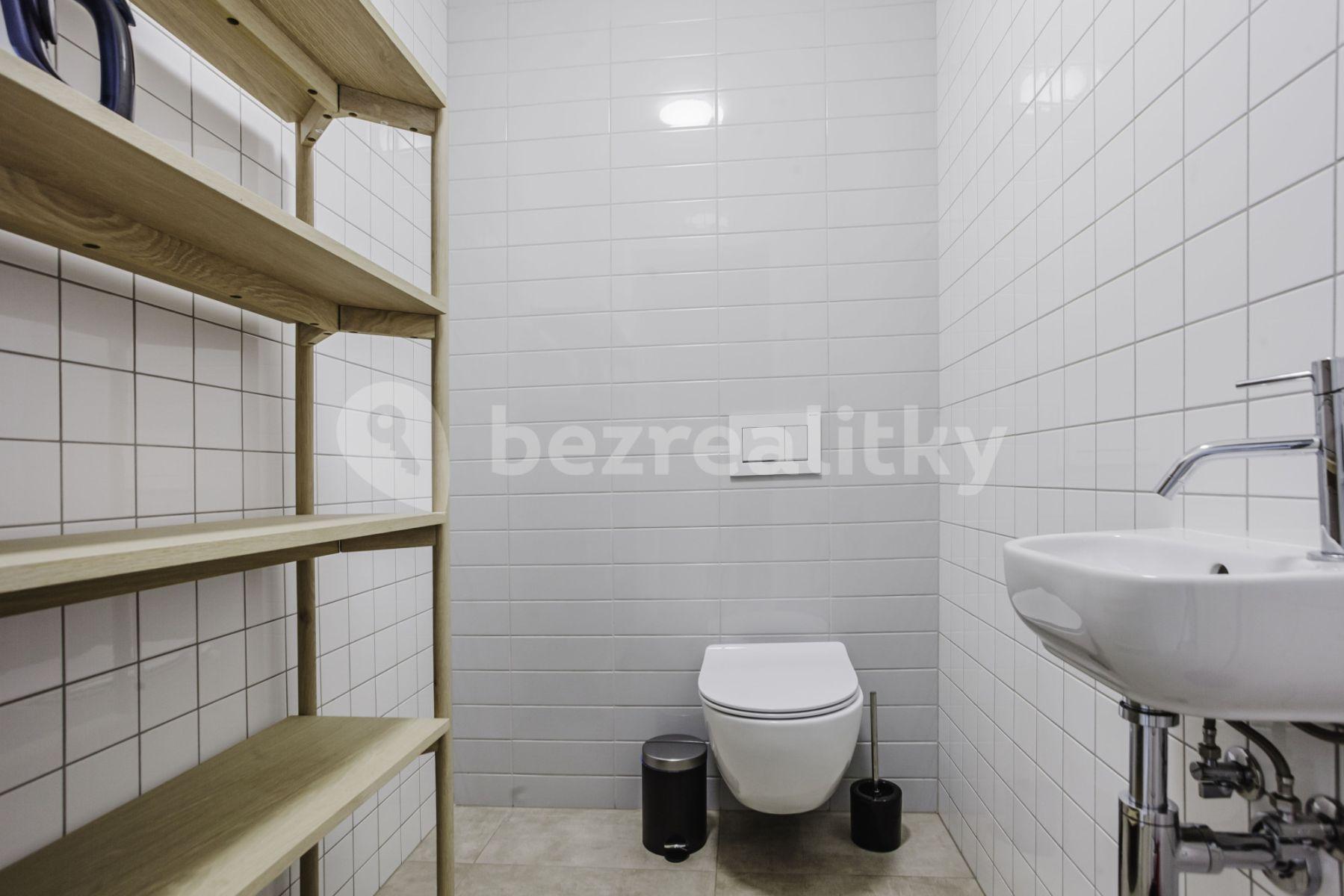 2 bedroom flat to rent, 49 m², Chodská, Prague, Prague