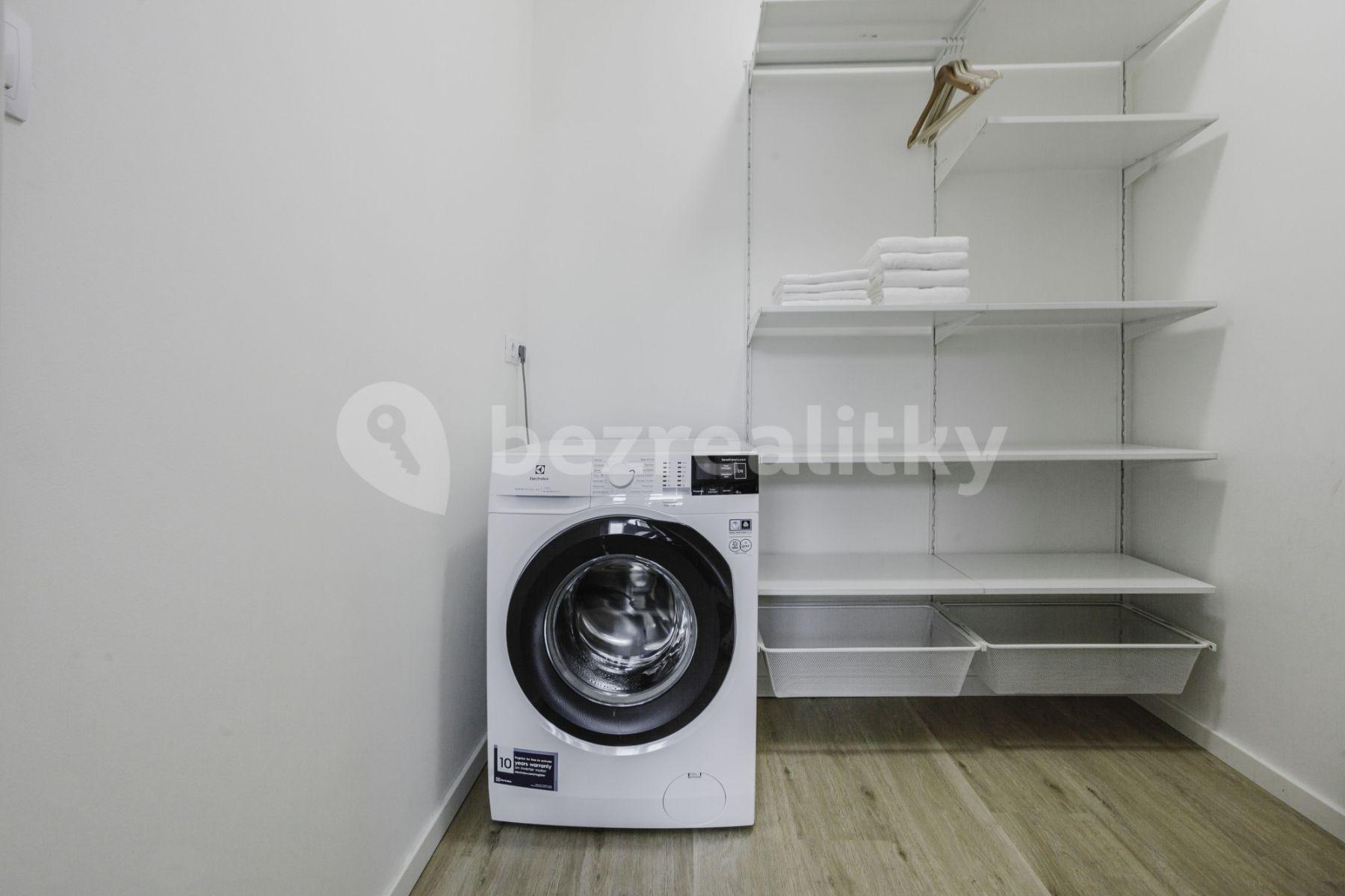 2 bedroom flat to rent, 49 m², Chodská, Prague, Prague