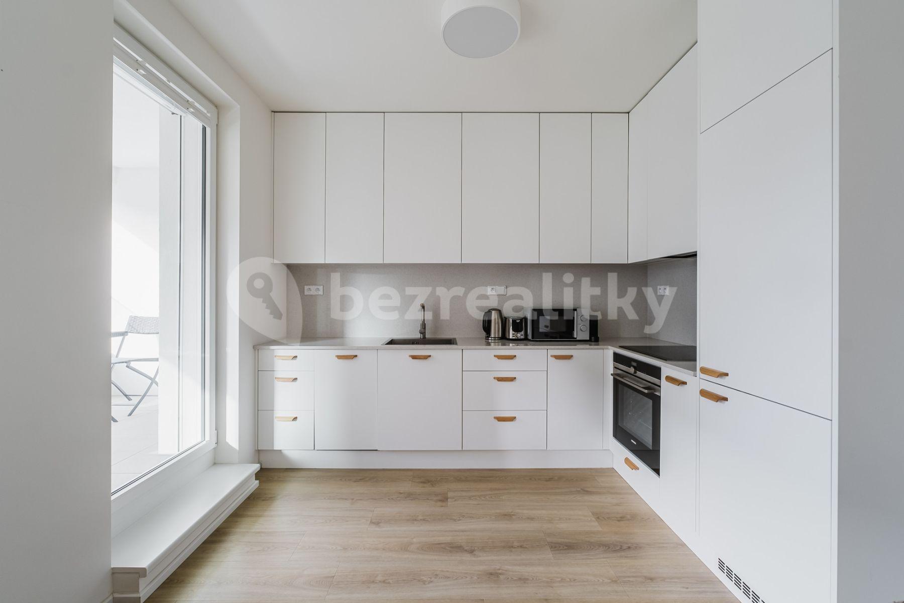 2 bedroom flat to rent, 52 m², U Pergamenky, Prague, Prague