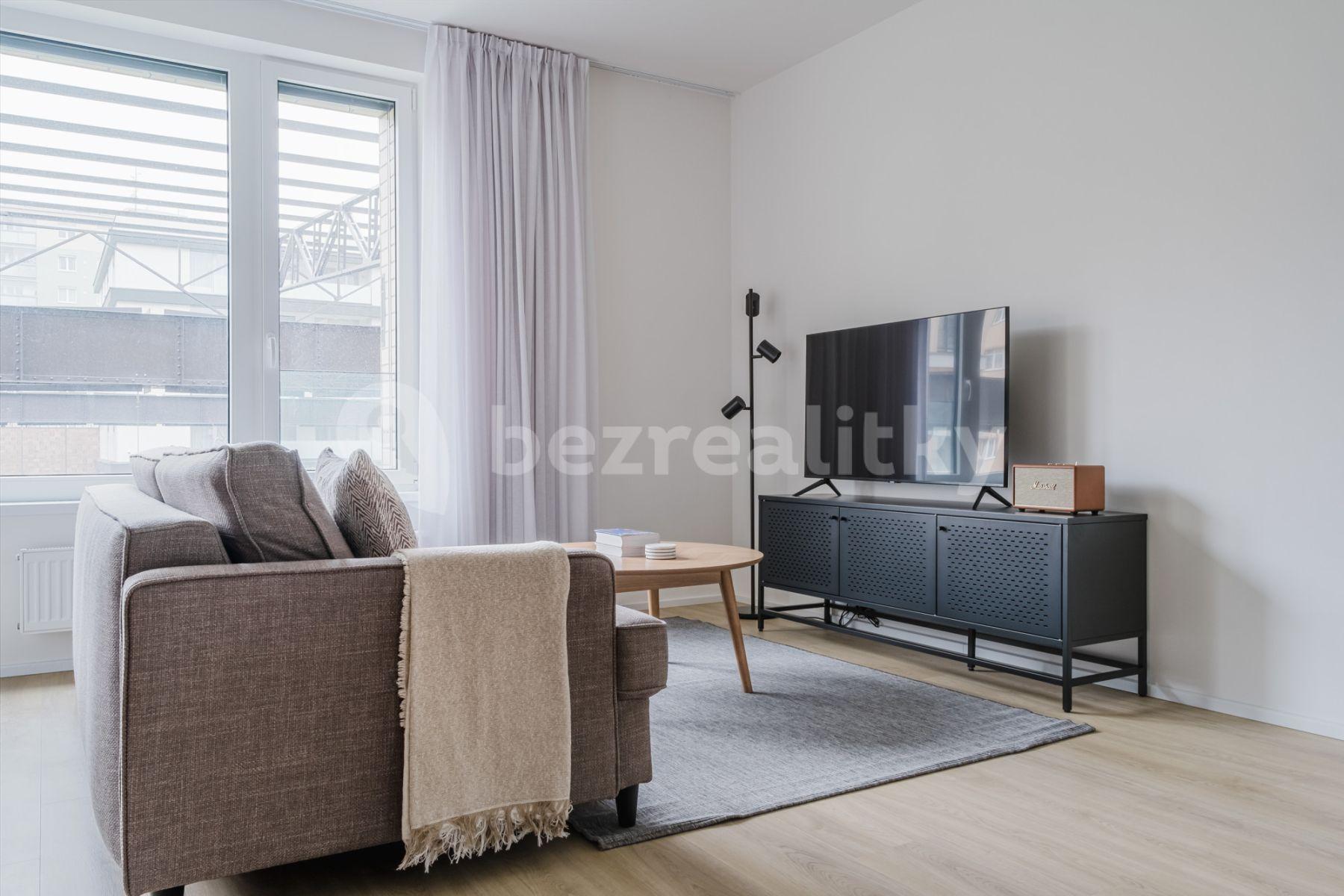 2 bedroom flat to rent, 61 m², U Pergamenky a, Prague, Prague