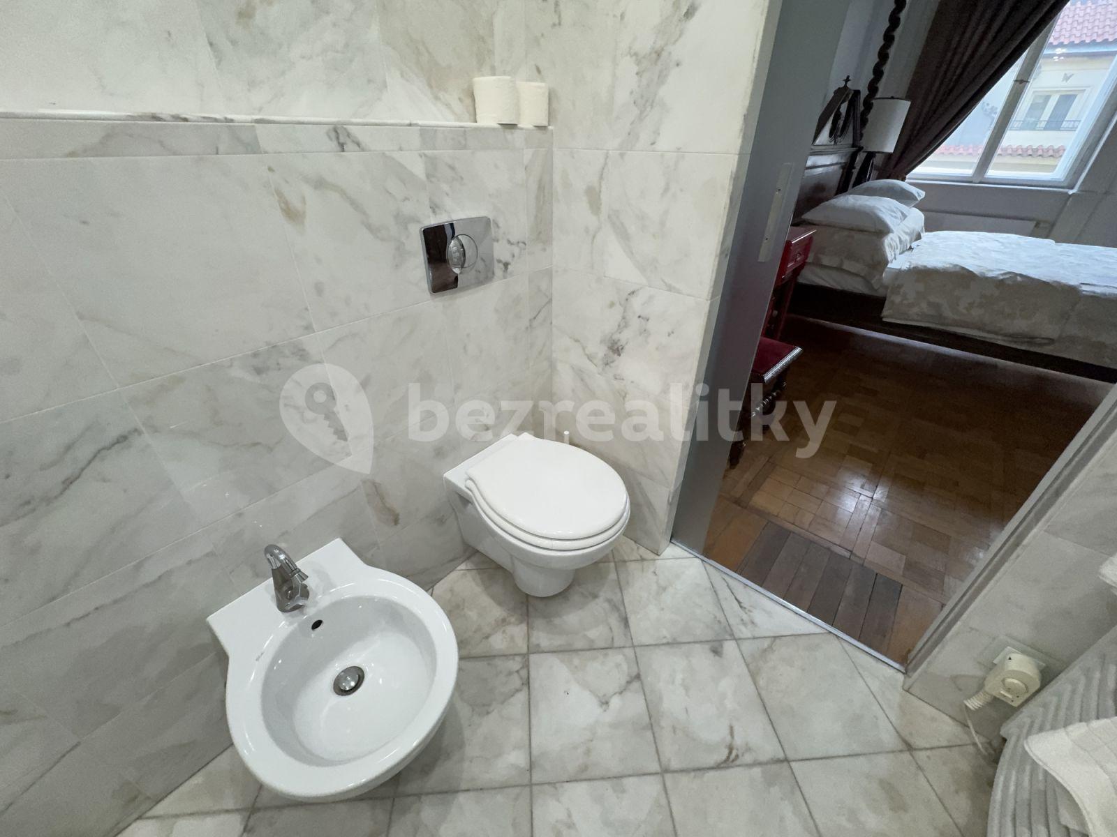 4 bedroom flat to rent, 140 m², Lázeňská, Prague, Prague