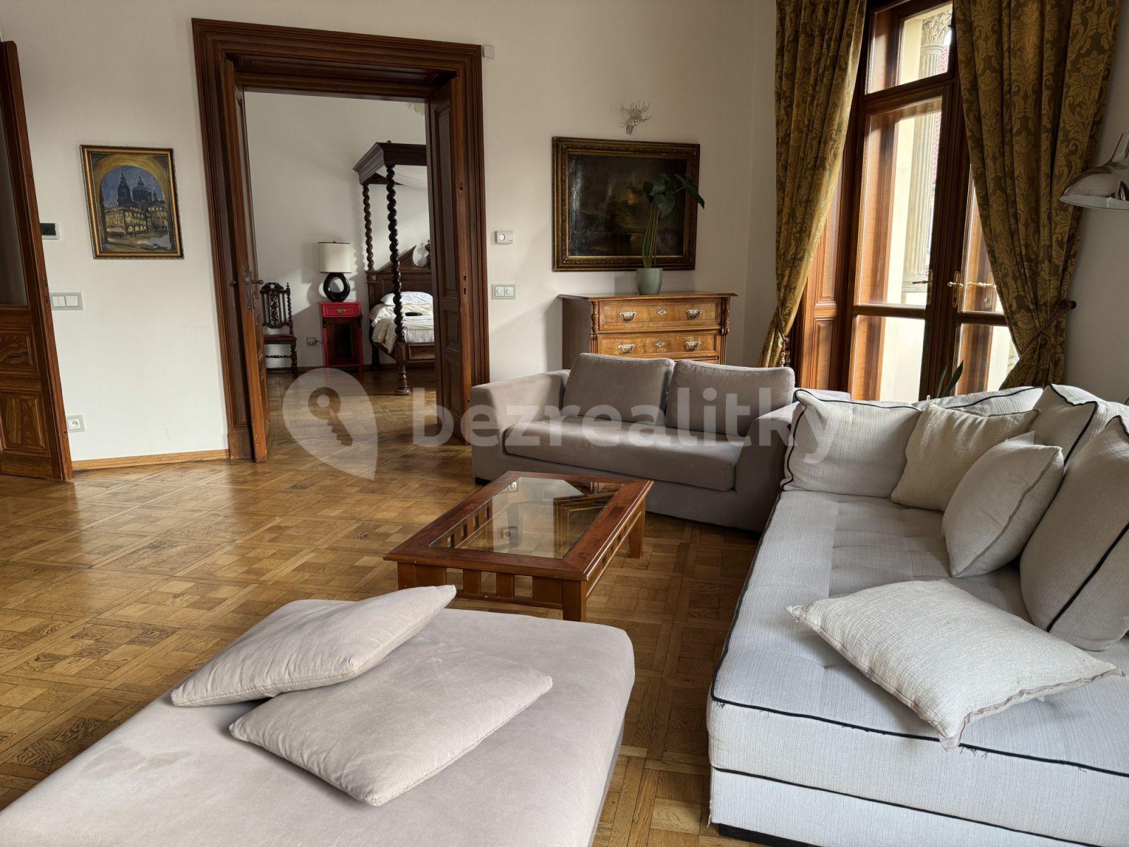 4 bedroom flat to rent, 140 m², Lázeňská, Prague, Prague