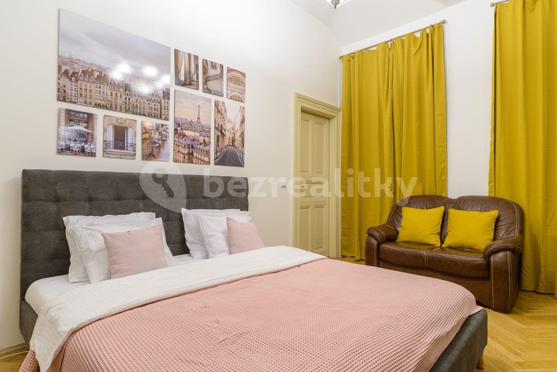 4 bedroom flat to rent, 80 m², Soukenická, Prague, Prague