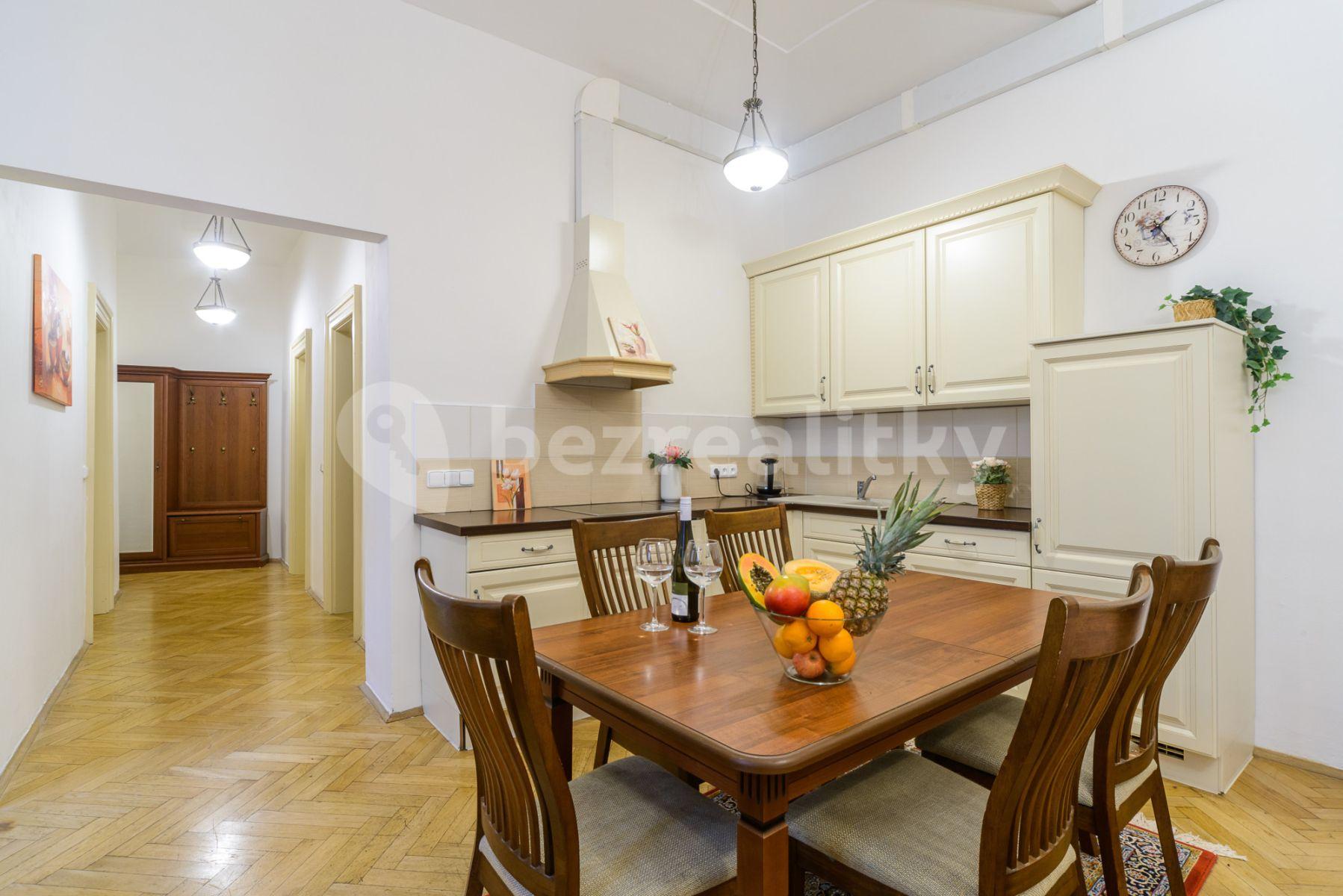 4 bedroom flat to rent, 80 m², Soukenická, Prague, Prague