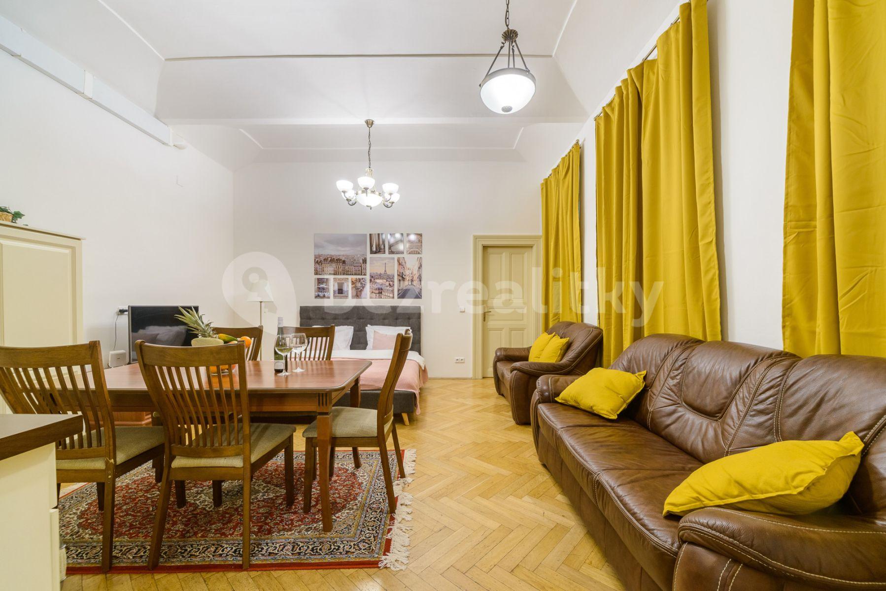 4 bedroom flat to rent, 80 m², Soukenická, Prague, Prague