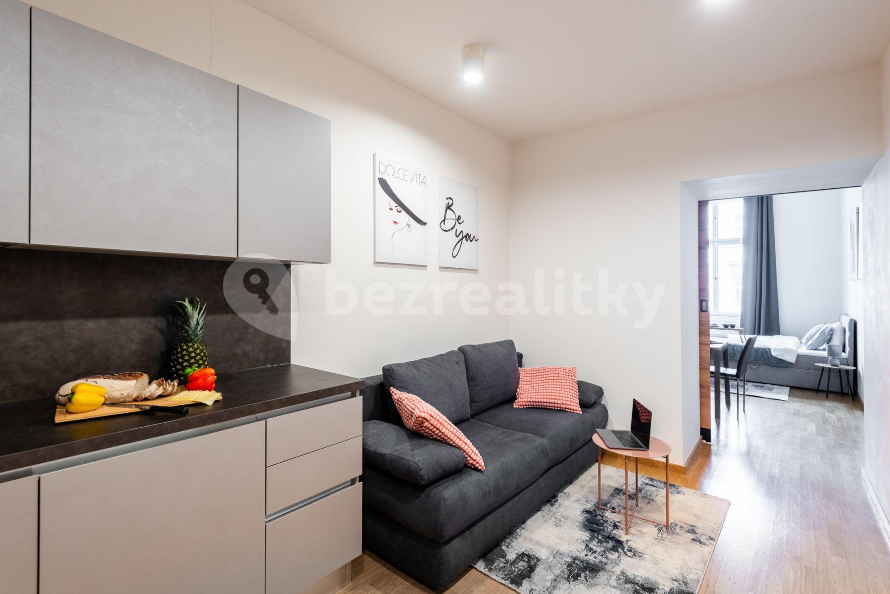 4 bedroom flat to rent, 96 m², Sokolovská, Prague, Prague