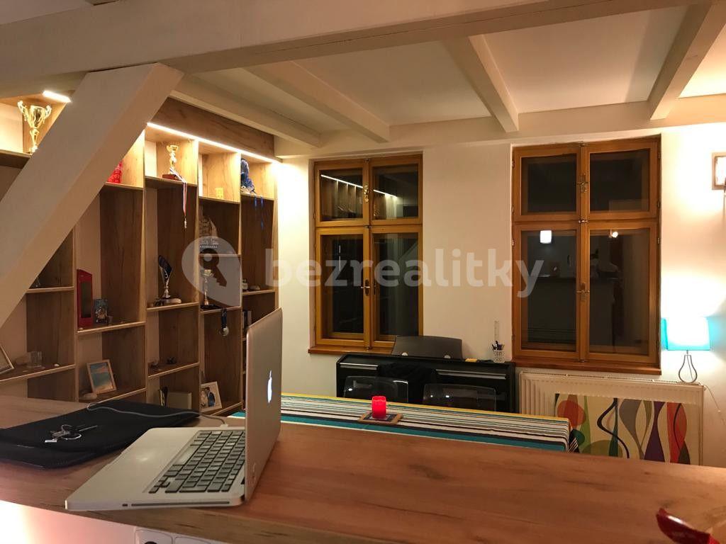 4 bedroom flat to rent, 125 m², Karlovo náměstí, Prague, Prague