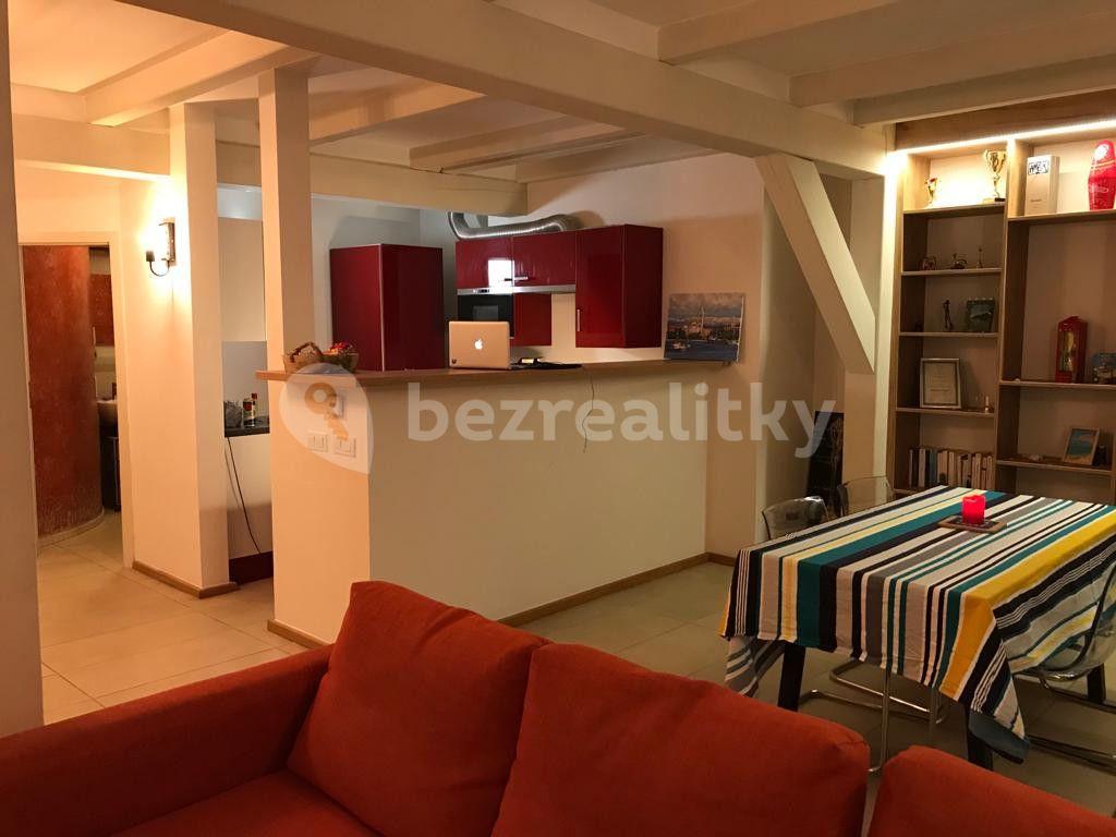 4 bedroom flat to rent, 125 m², Karlovo náměstí, Prague, Prague