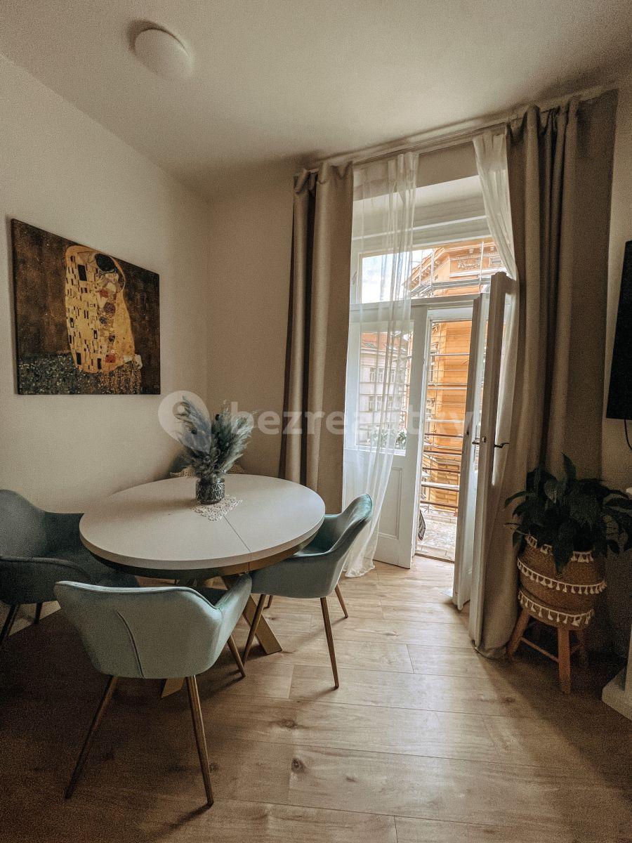 2 bedroom flat to rent, 67 m², Seifertova, Prague, Prague