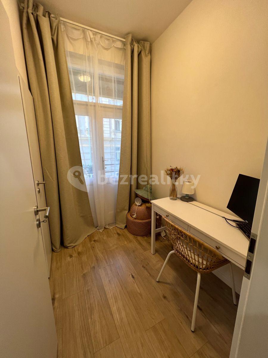 2 bedroom flat to rent, 67 m², Seifertova, Prague, Prague