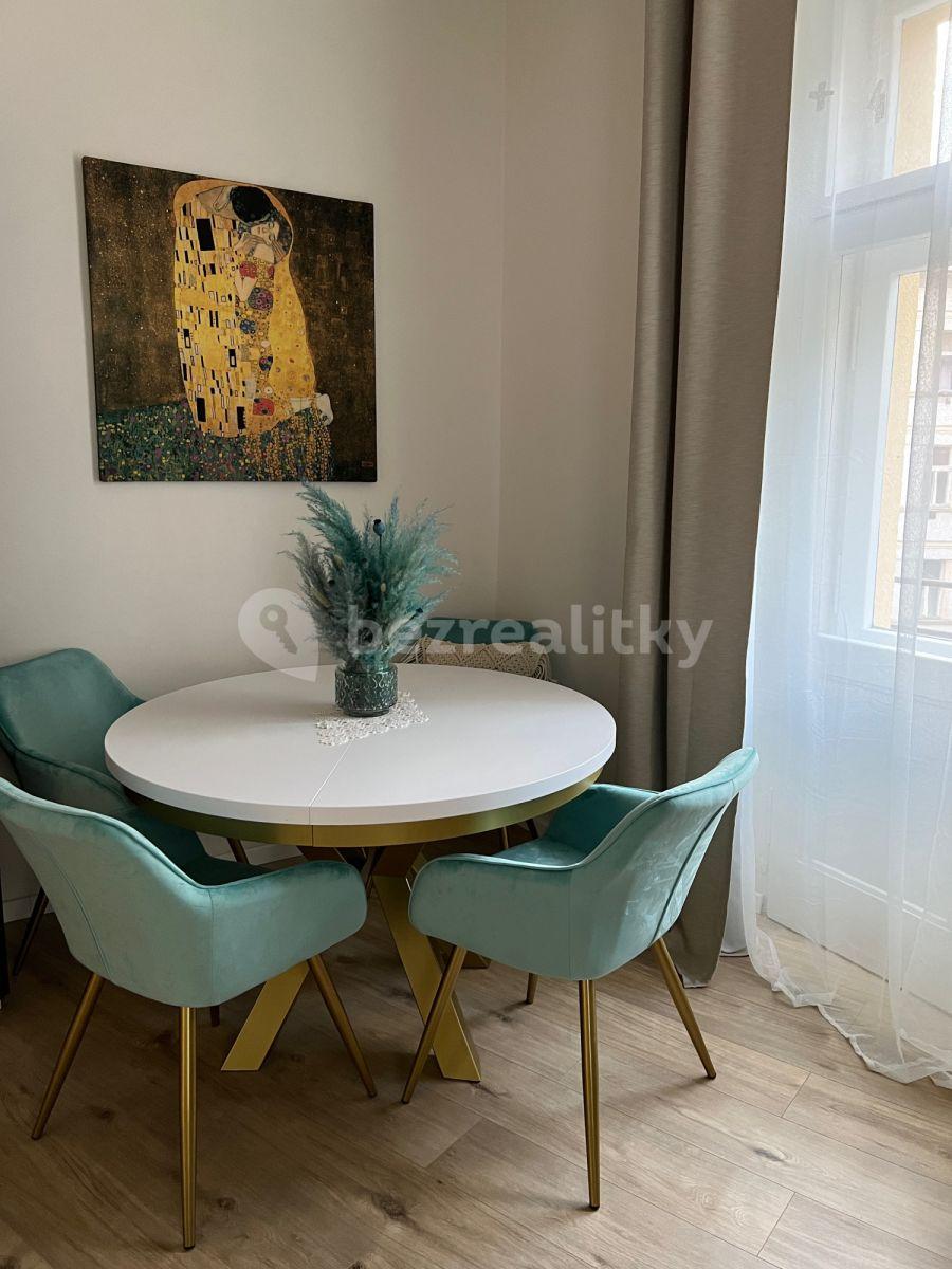 2 bedroom flat to rent, 67 m², Seifertova, Prague, Prague