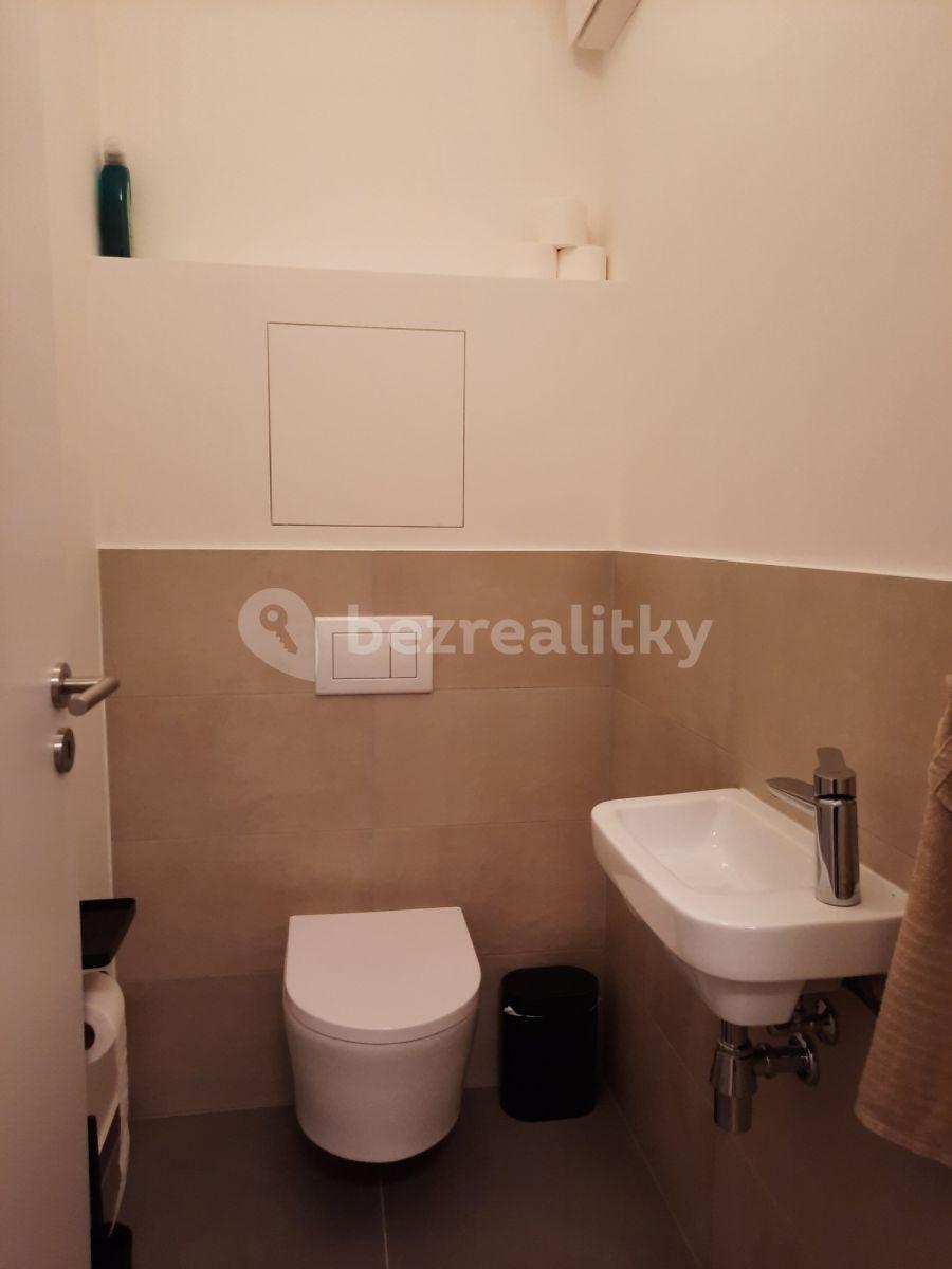 2 bedroom flat to rent, 58 m², Ulica Závodu Matador, Petržalka, Bratislavský Region