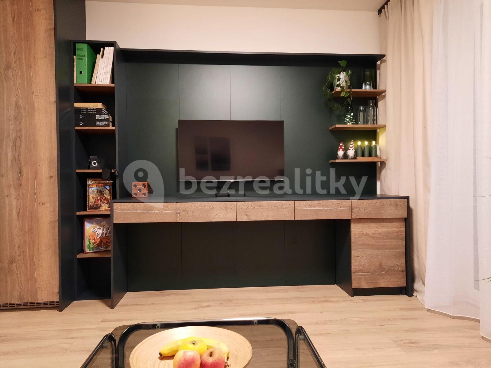 2 bedroom flat to rent, 58 m², Ulica Závodu Matador, Petržalka, Bratislavský Region