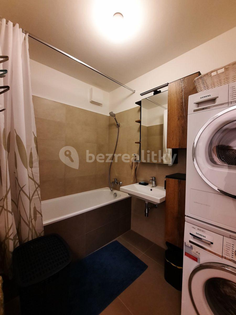 2 bedroom flat to rent, 58 m², Ulica Závodu Matador, Petržalka, Bratislavský Region