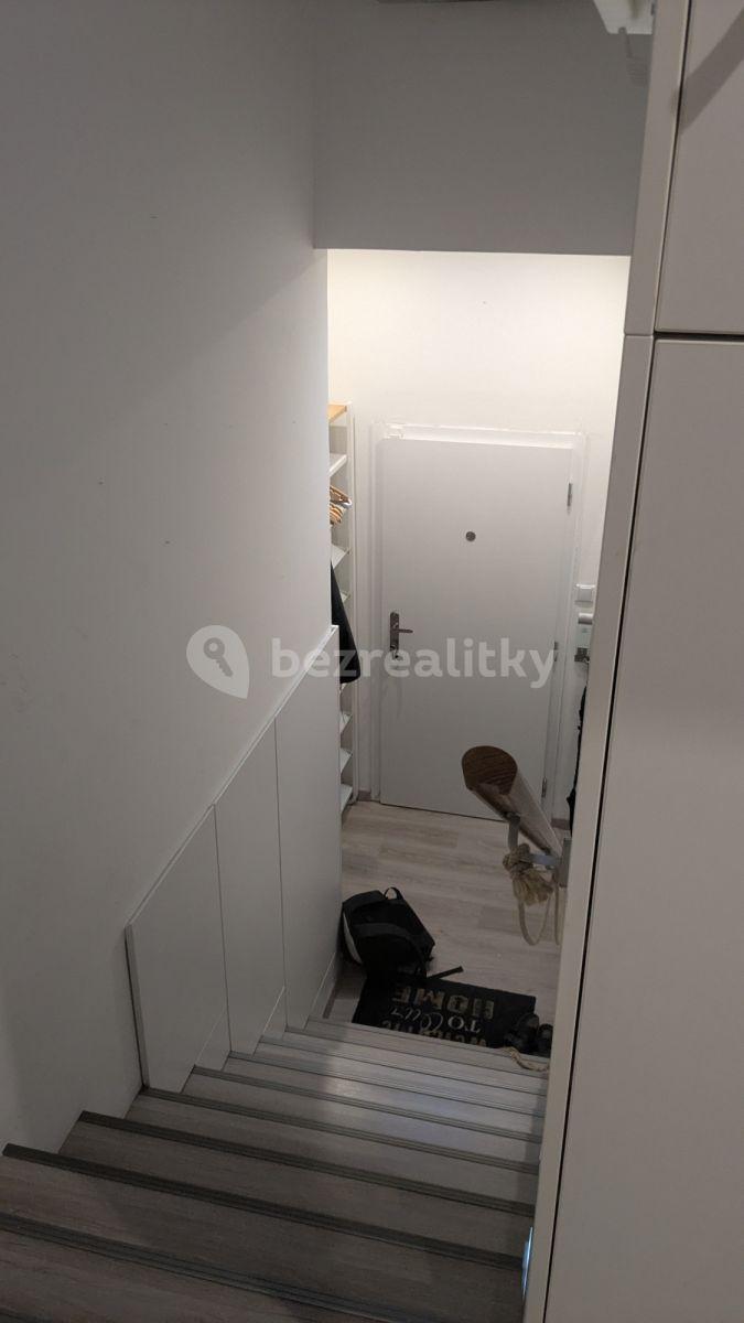 2 bedroom flat to rent, 150 m², Nitranská, Prague, Prague