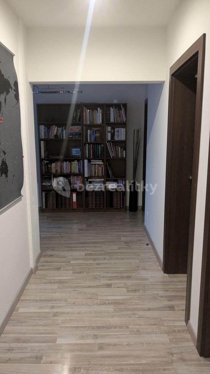 2 bedroom flat to rent, 150 m², Nitranská, Prague, Prague