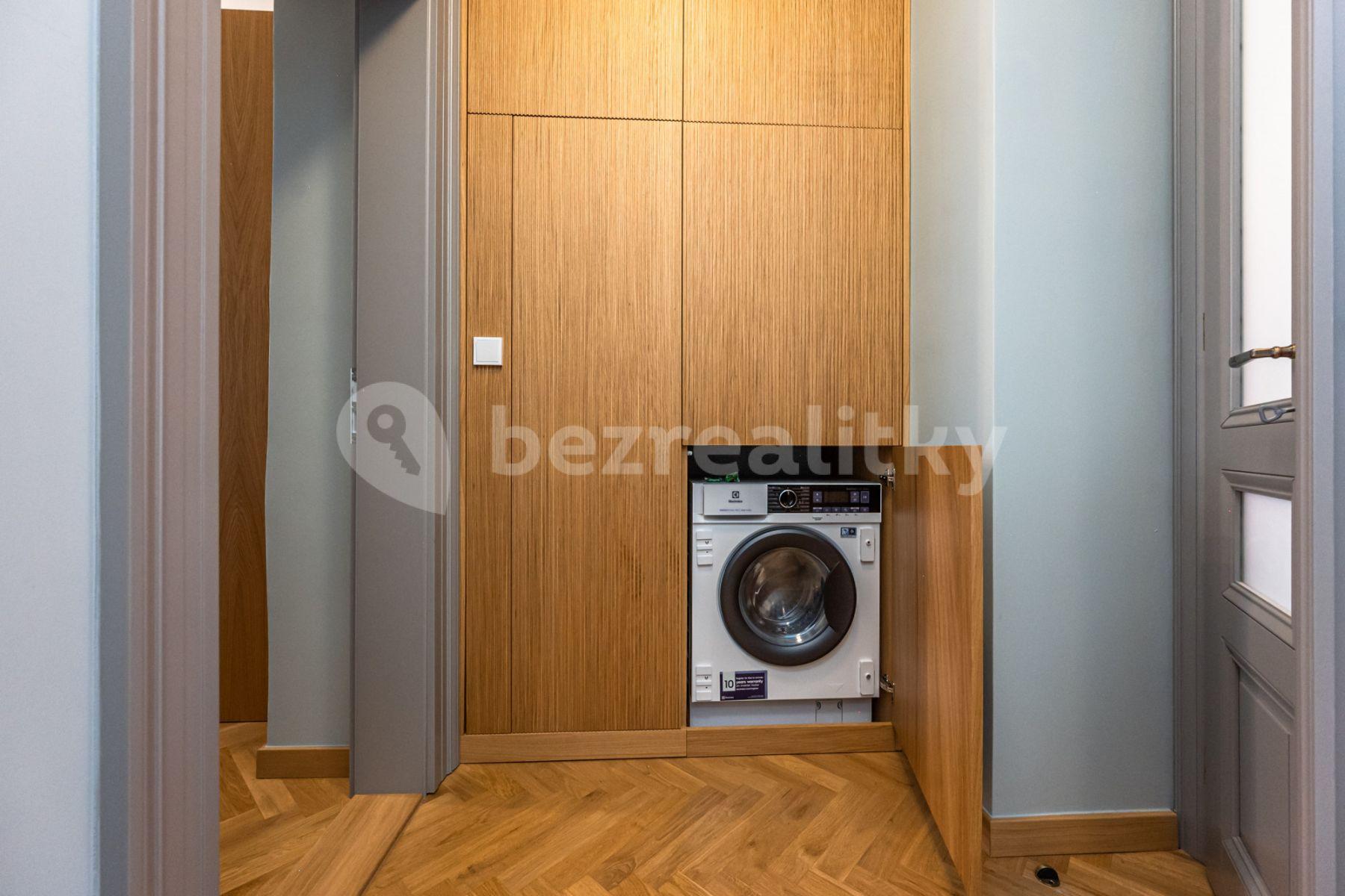 2 bedroom with open-plan kitchen flat to rent, 80 m², Krkonošská, Prague, Prague