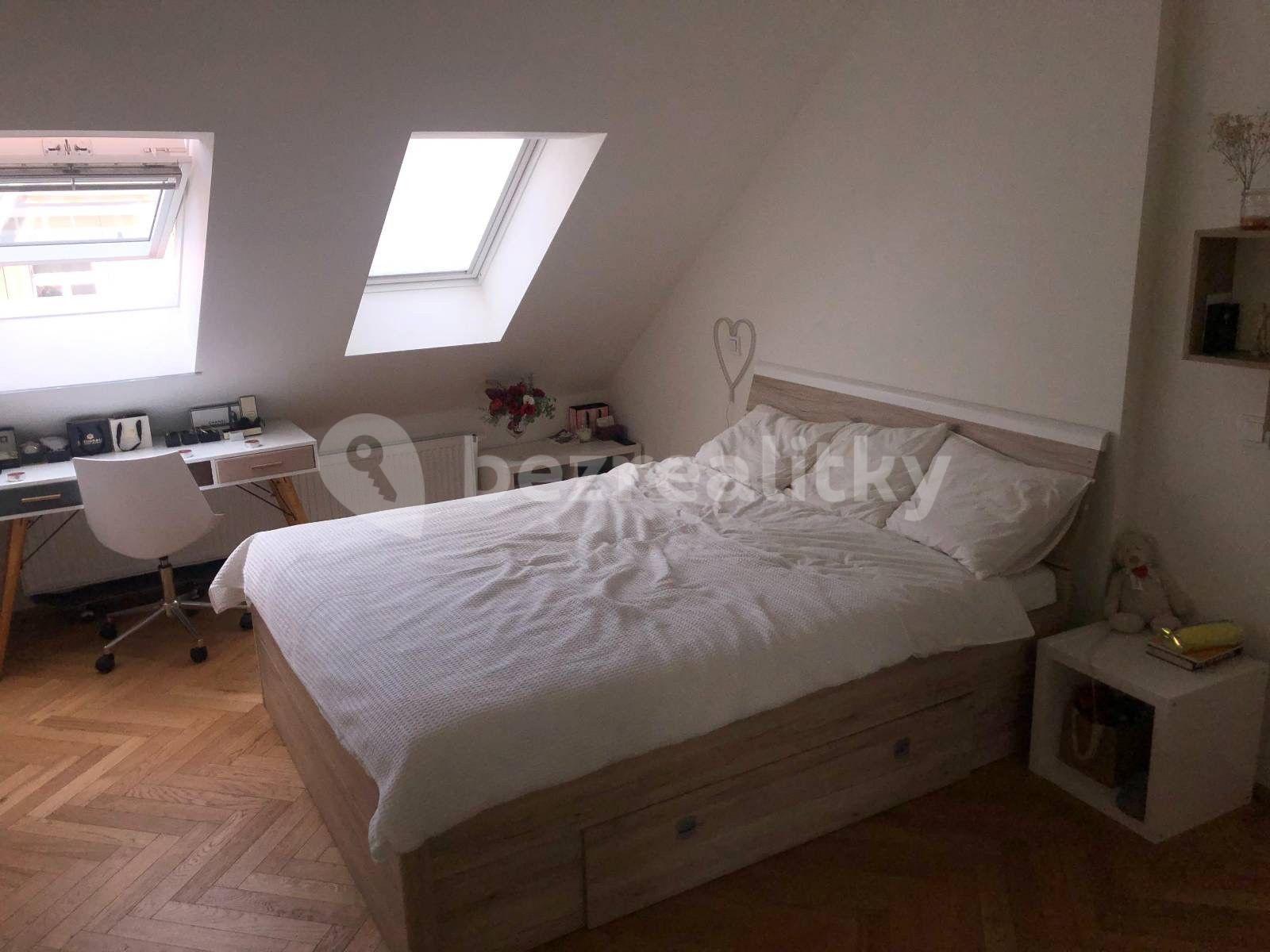 3 bedroom flat to rent, 62 m², Horní, Prague, Prague