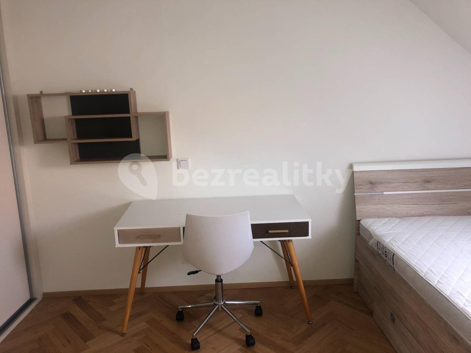 3 bedroom flat to rent, 62 m², Horní, Prague, Prague