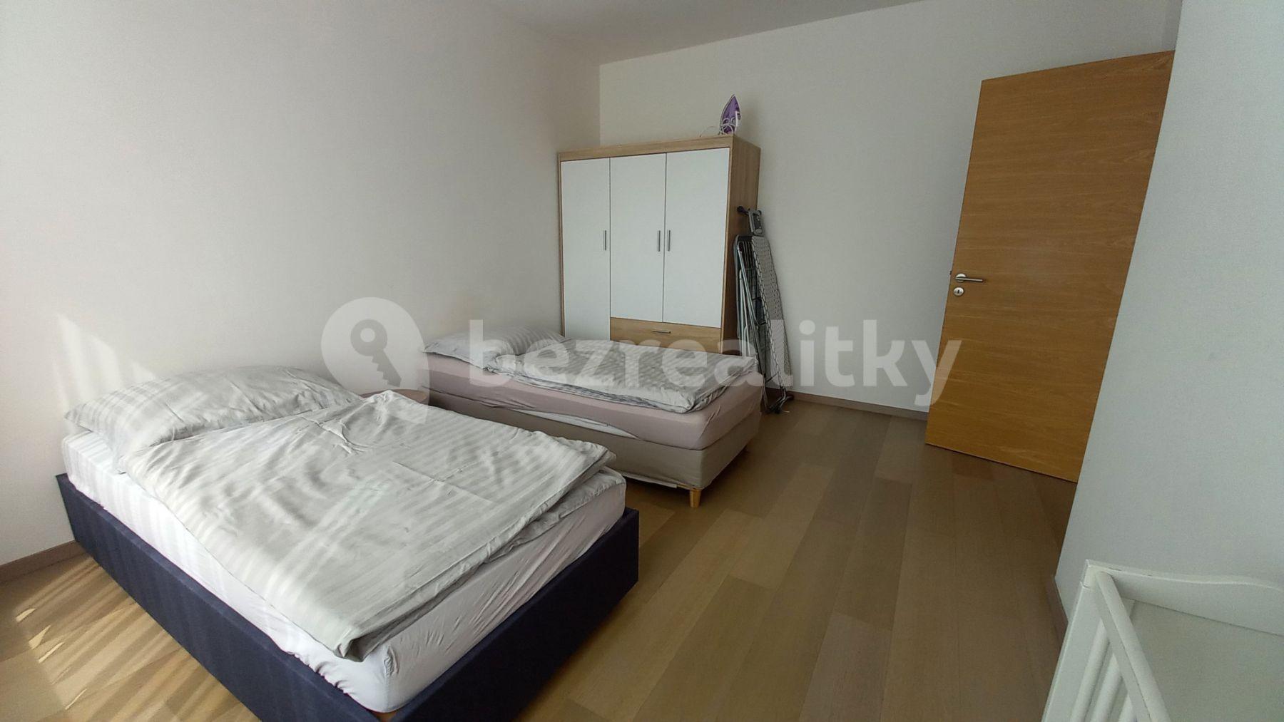 2 bedroom with open-plan kitchen flat to rent, 74 m², Landererova, Bratislava - mestská časť Staré Mesto, Bratislavský Region