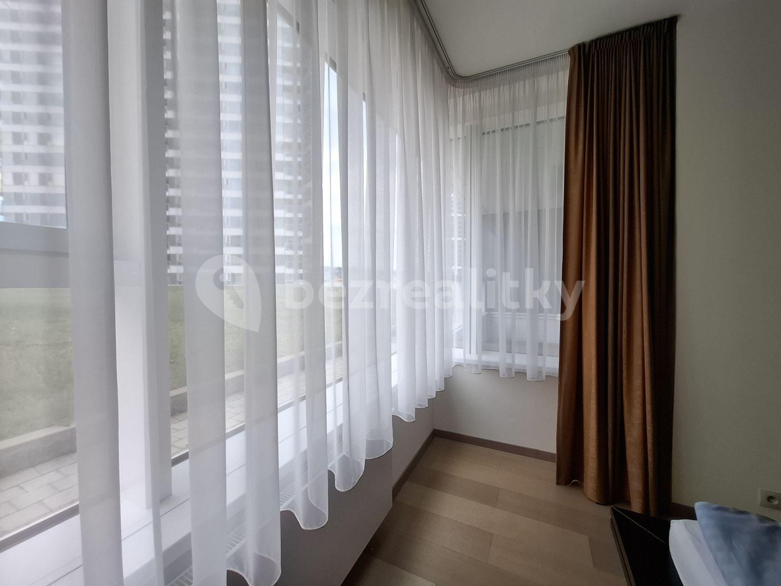 2 bedroom with open-plan kitchen flat to rent, 74 m², Landererova, Bratislava - mestská časť Staré Mesto, Bratislavský Region