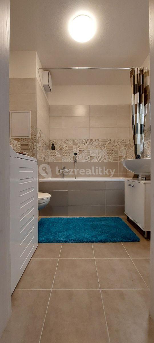 2 bedroom flat to rent, 56 m², Poděbradova, Plzeň, Plzeňský Region