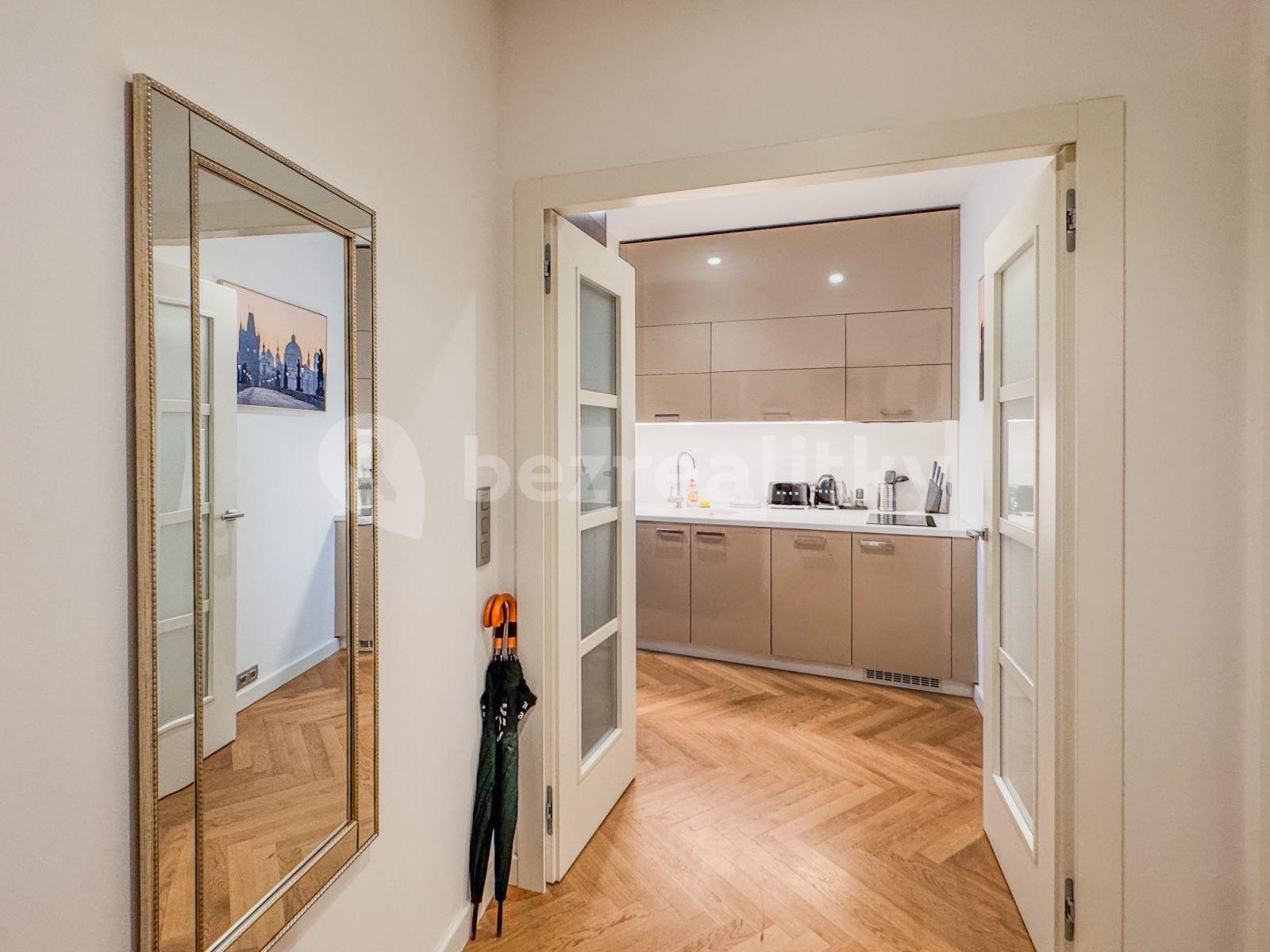 2 bedroom with open-plan kitchen flat to rent, 56 m², Rybná, Prague, Prague