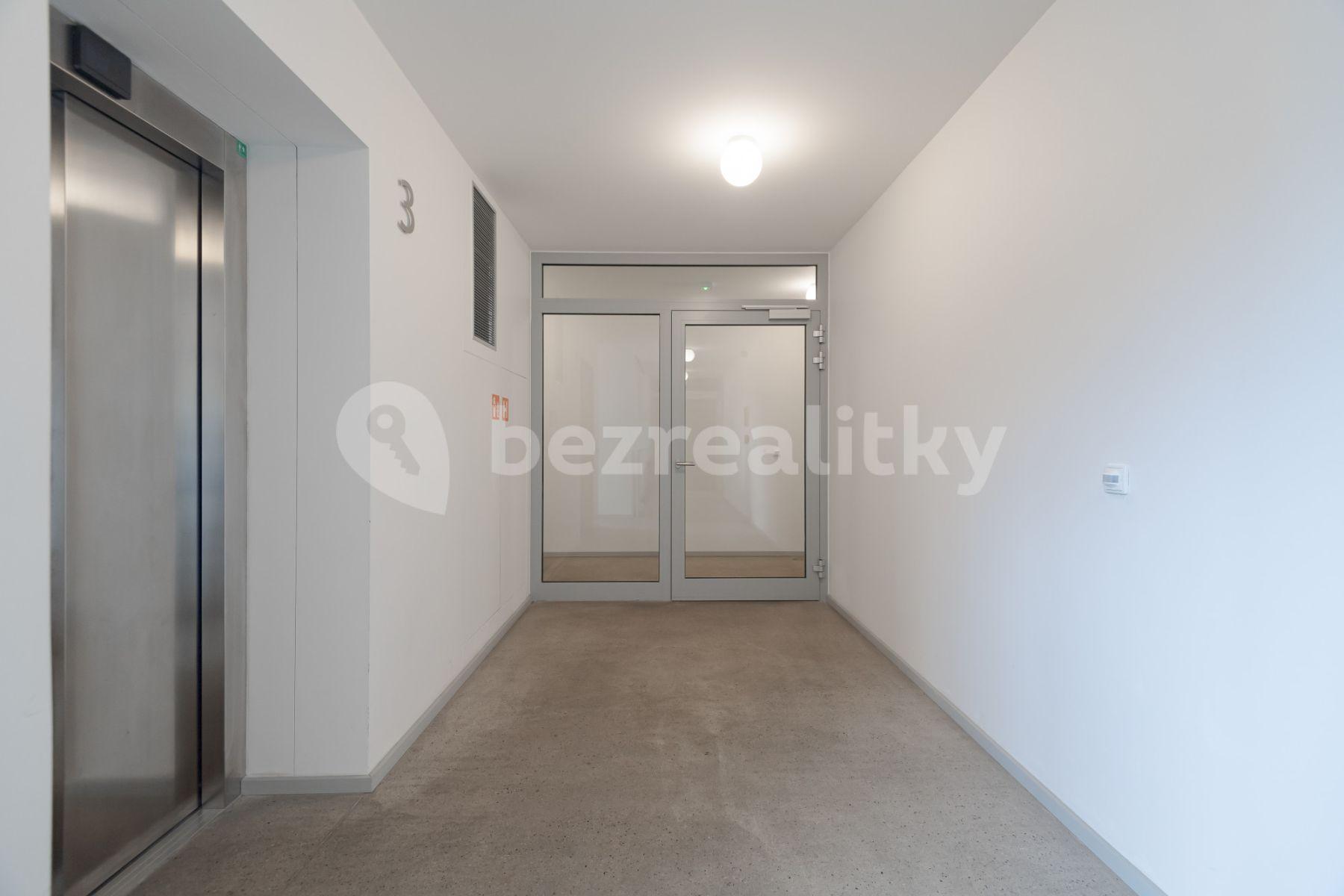 1 bedroom flat to rent, 35 m², Koněvova, Prague, Prague