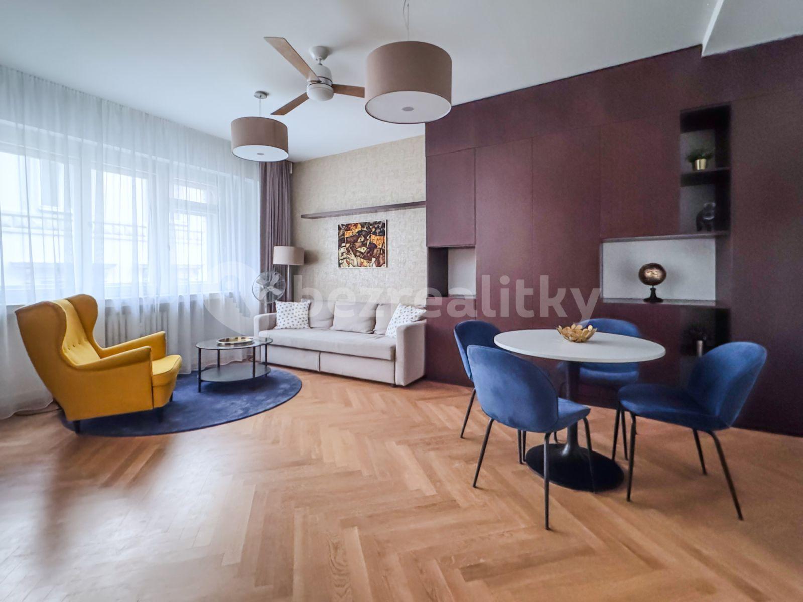 5 bedroom flat to rent, 112 m², Rybná, Prague, Prague