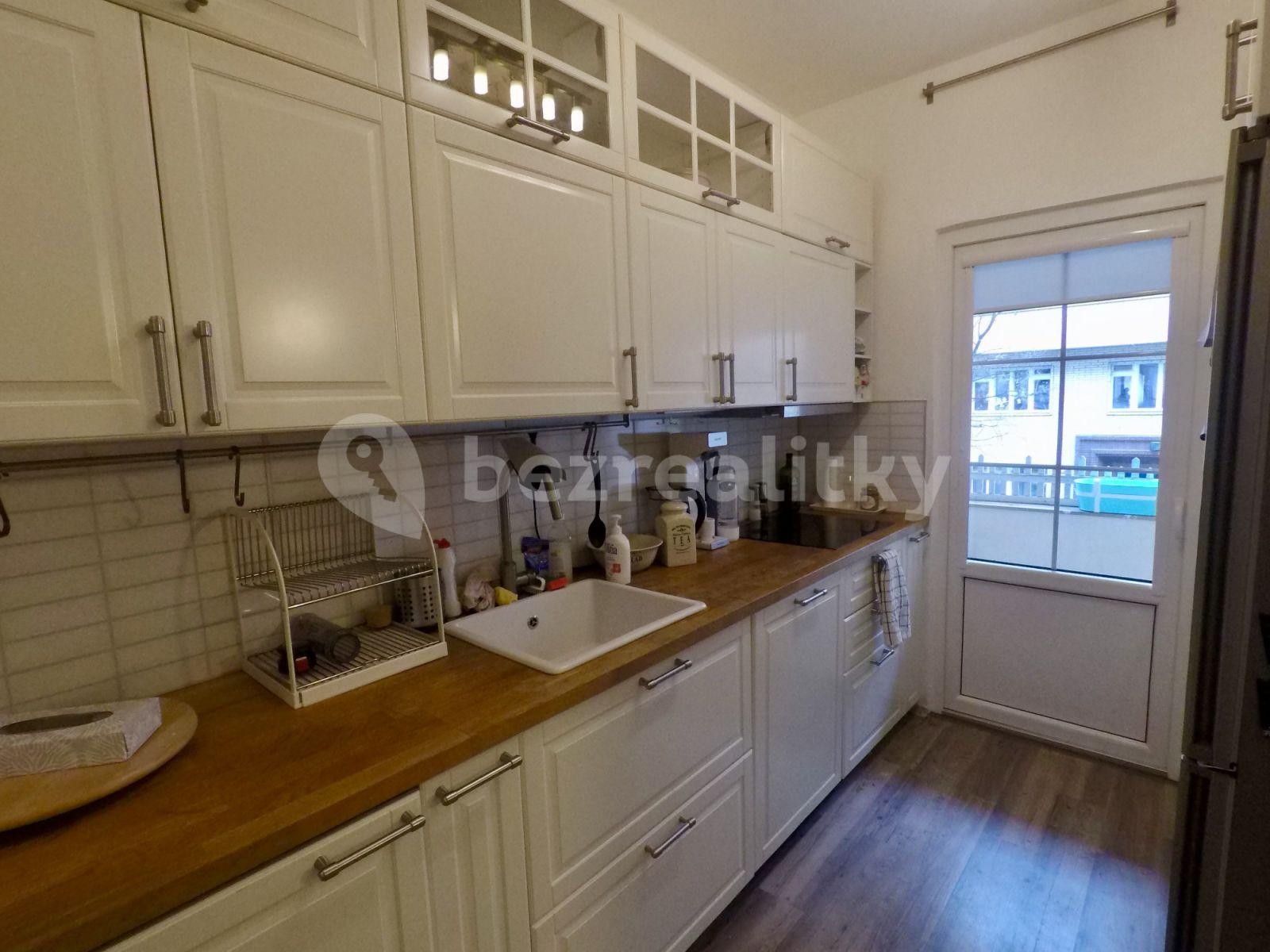 2 bedroom flat to rent, 55 m², Baranova, Prague, Prague