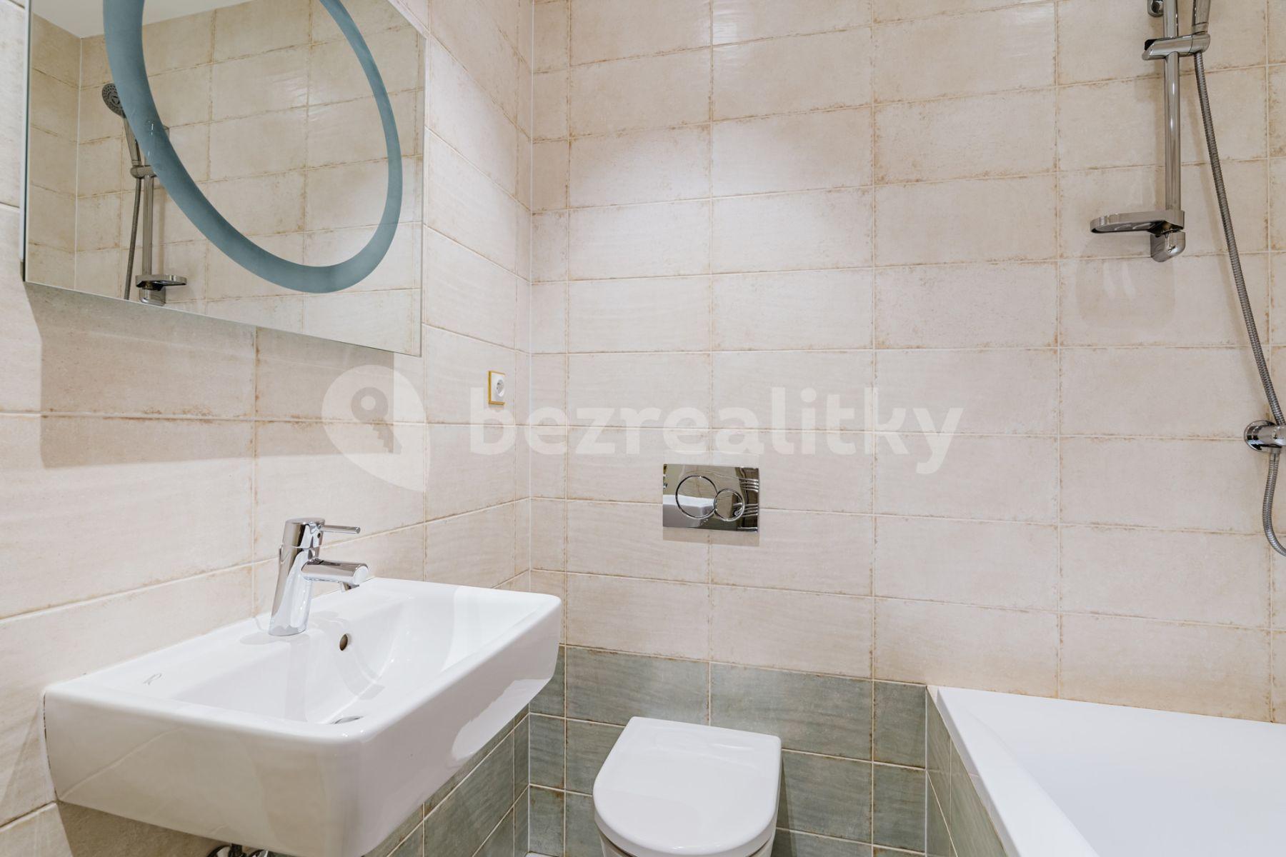 3 bedroom flat to rent, 101 m², Dlouhá, Prague, Prague