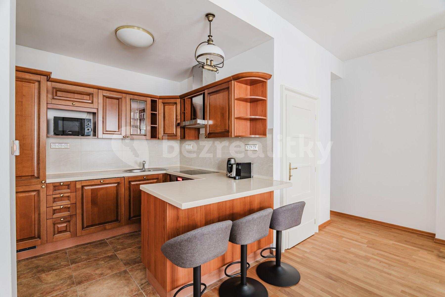 3 bedroom flat to rent, 101 m², Dlouhá, Prague, Prague