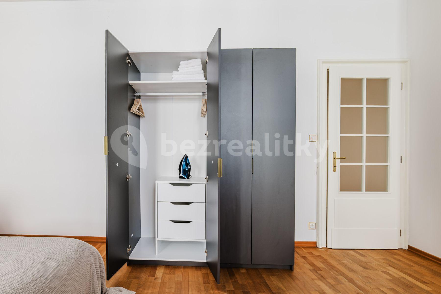 3 bedroom flat to rent, 101 m², Dlouhá, Prague, Prague