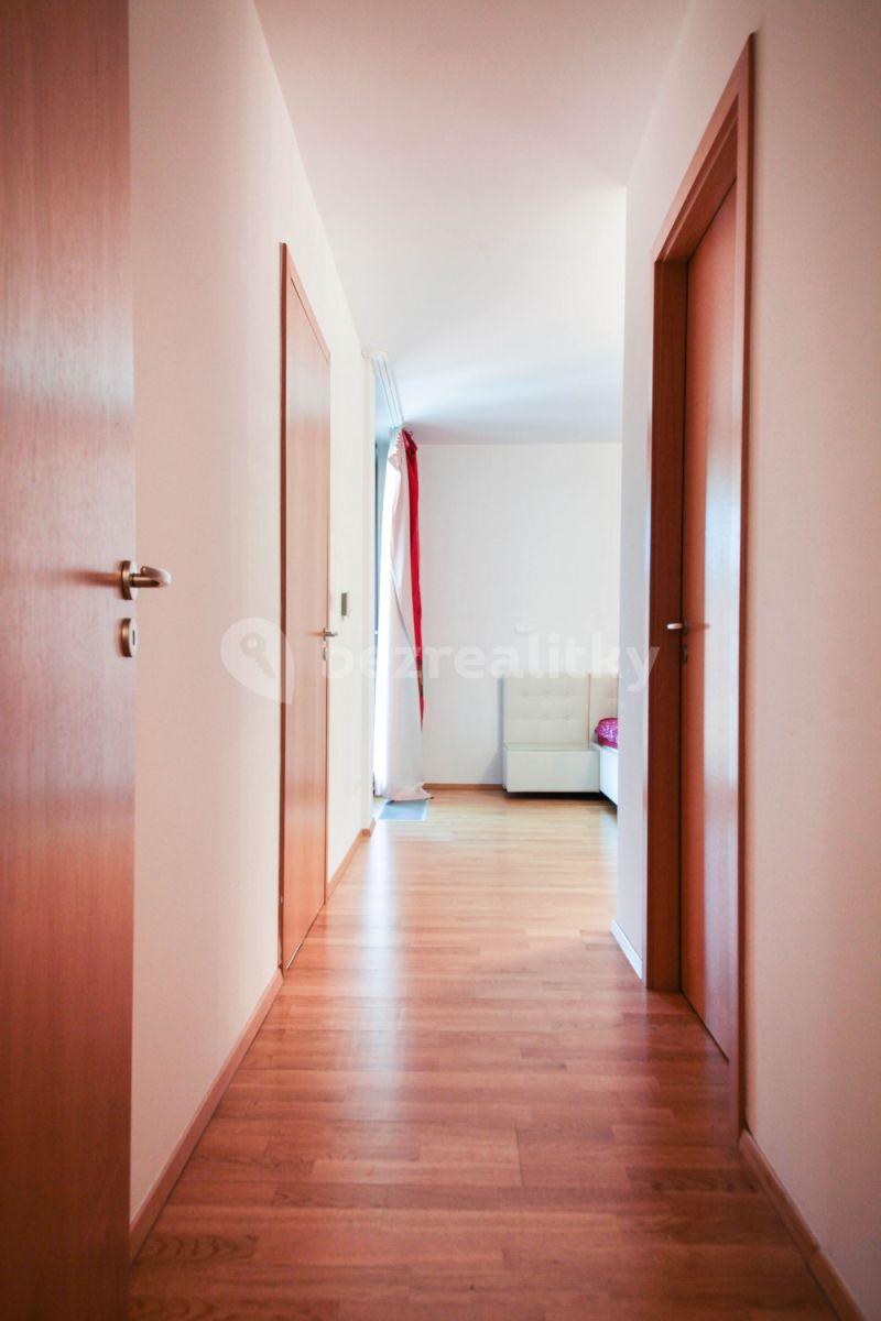 3 bedroom flat to rent, 100 m², Ke Kapslovně, Prague, Prague