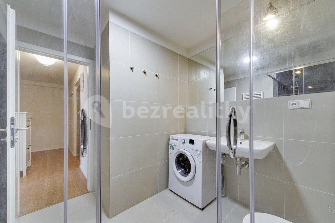 2 bedroom flat to rent, 45 m², Pivovarská, Prague, Prague