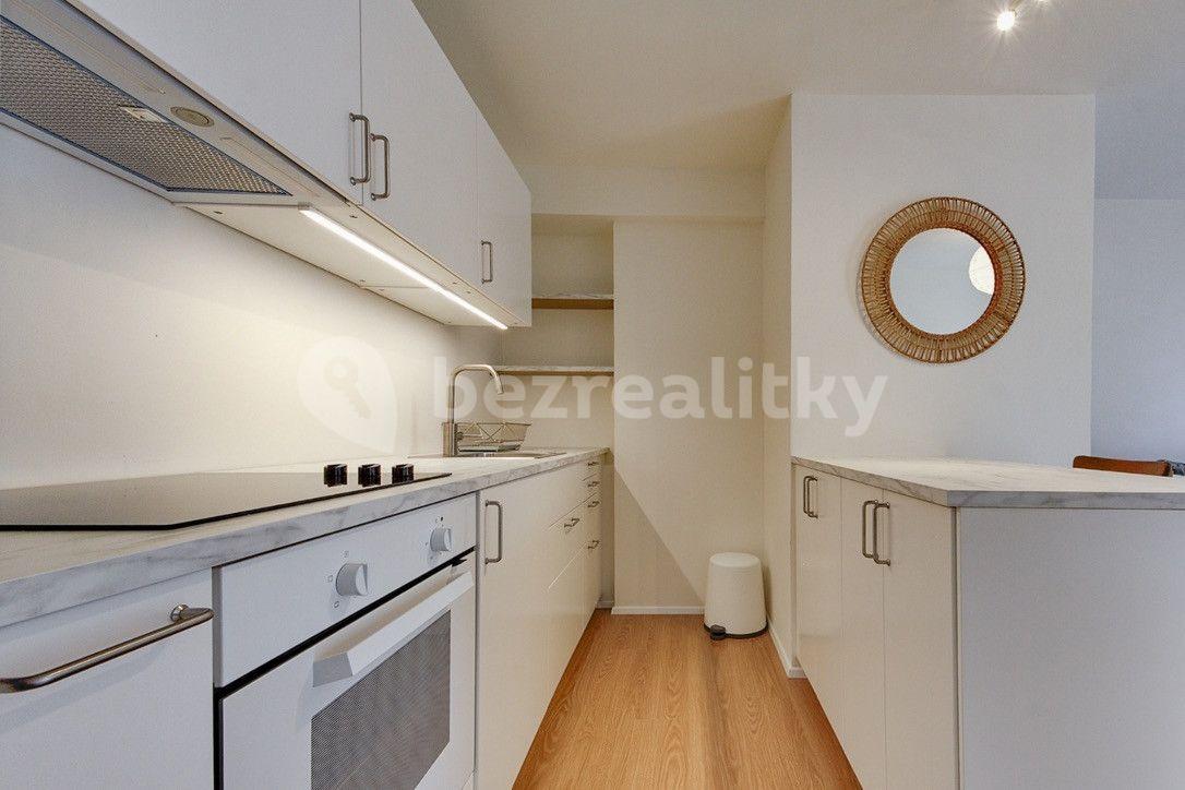 2 bedroom flat to rent, 45 m², Pivovarská, Prague, Prague