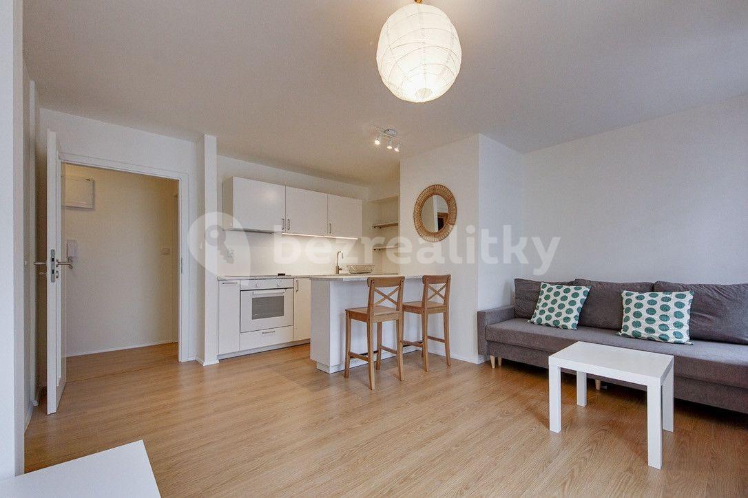 2 bedroom flat to rent, 45 m², Pivovarská, Prague, Prague