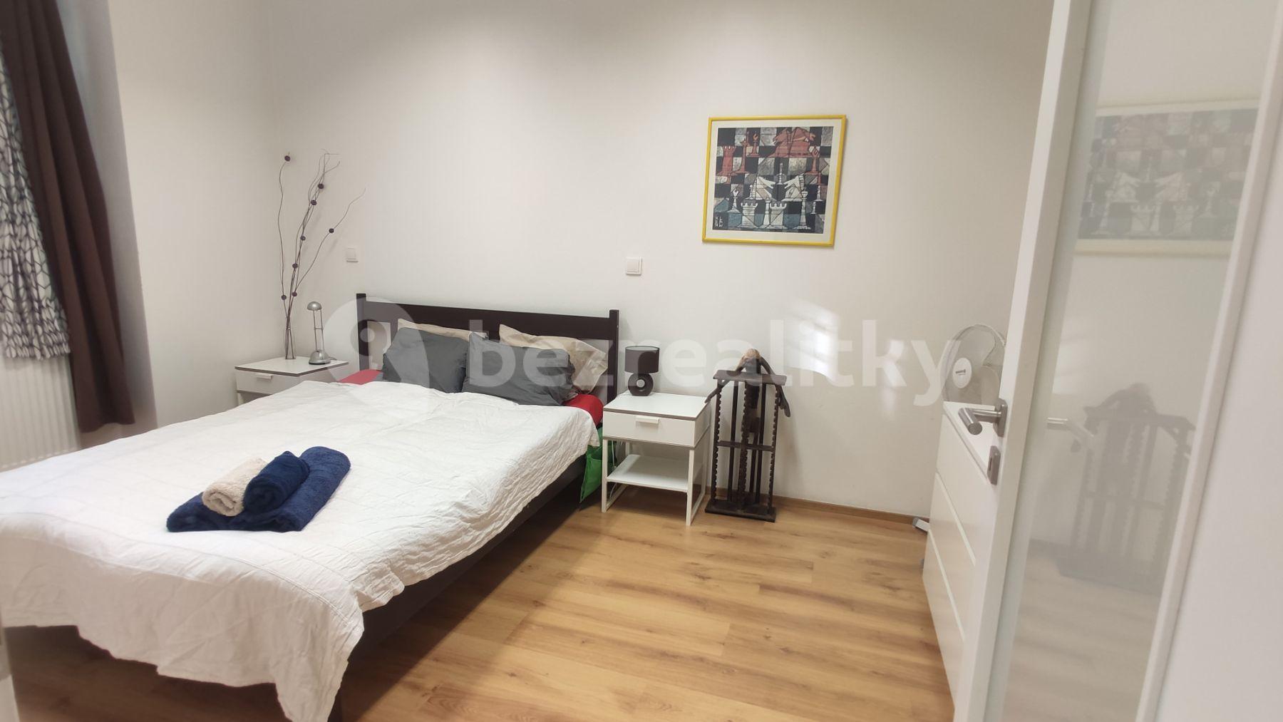 2 bedroom flat to rent, 35 m², Dvacátého osmého pluku, Prague, Prague