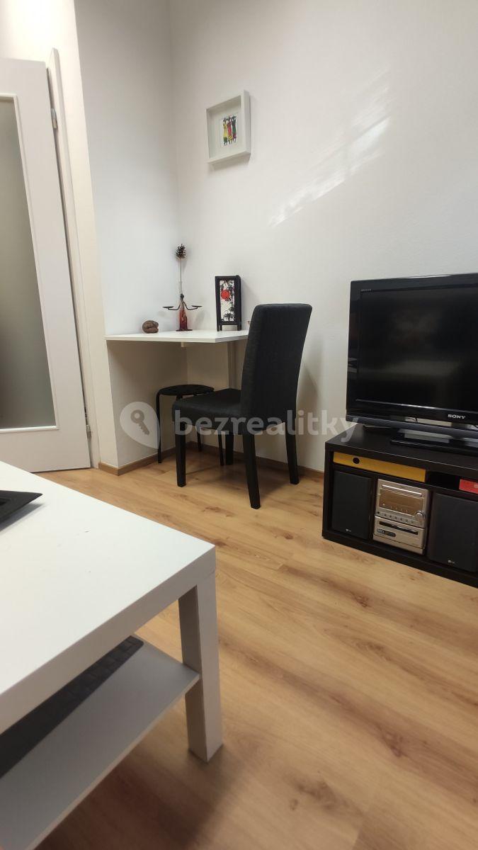 2 bedroom flat to rent, 35 m², Dvacátého osmého pluku, Prague, Prague