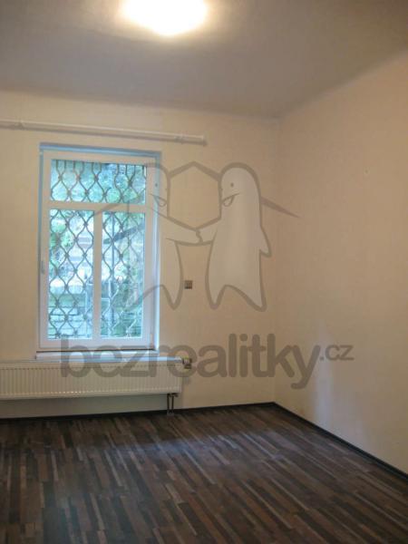 1 bedroom with open-plan kitchen flat to rent, 45 m², V Šáreckém údolí, Prague, Prague