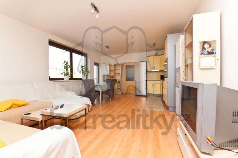 2 bedroom with open-plan kitchen flat to rent, 84 m², Osadní, Prague, Prague