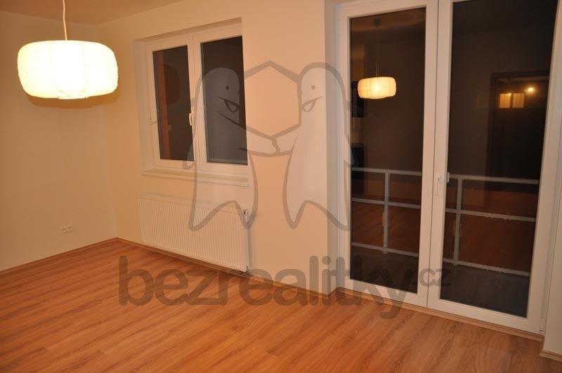 Small studio flat to rent, 34 m², Sicherova, Prague, Prague